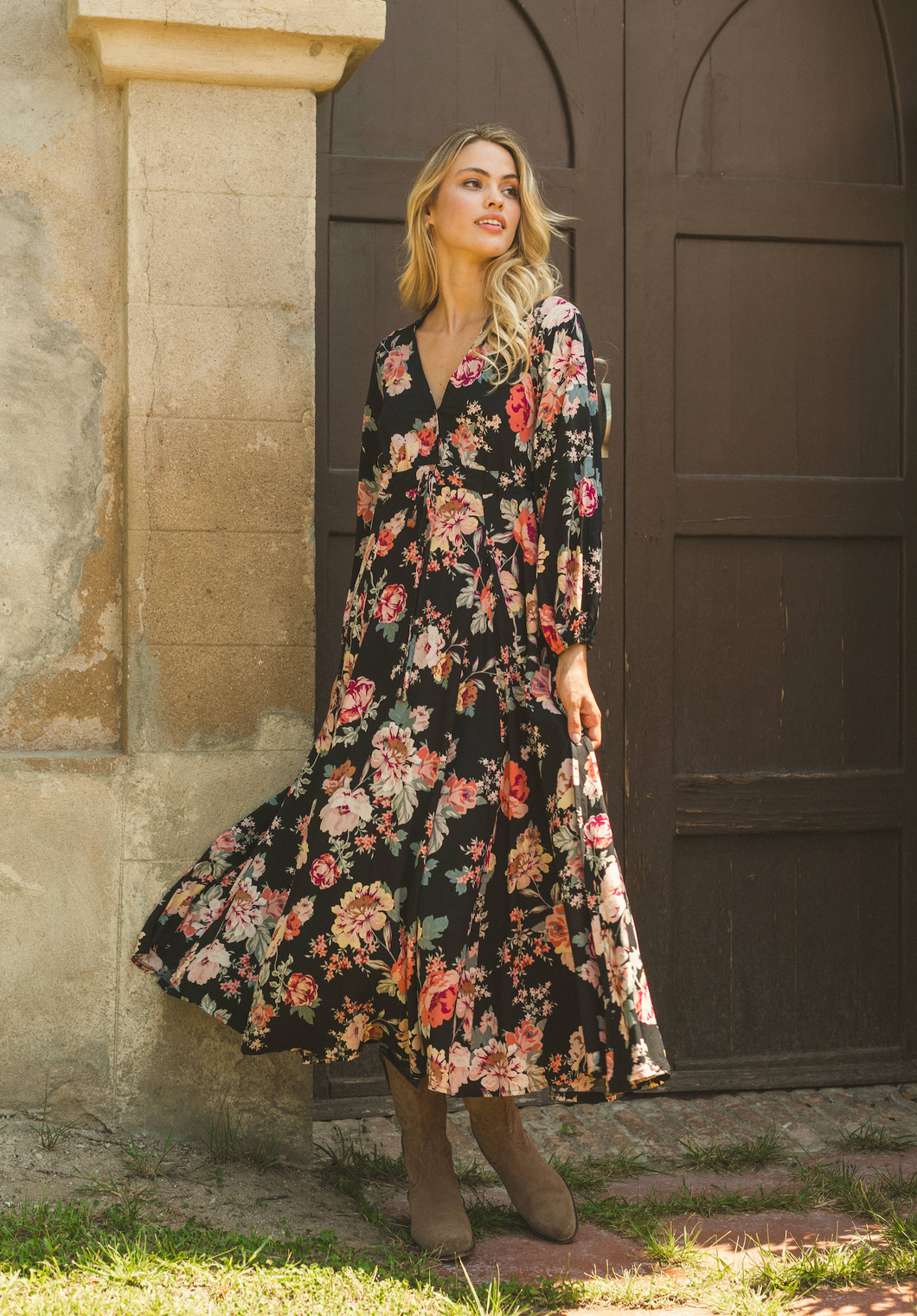 J - Vestido Maxi WINTER ROSE BLACK