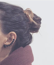 Carregar imagem no visualizador da galeria, PJ - Brinco BLACK EARCUFF
